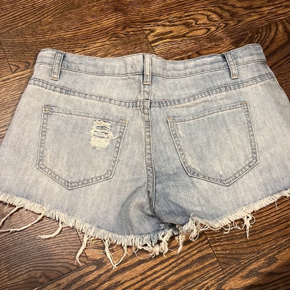 Distressed Shorts - Picture 2 of 2
